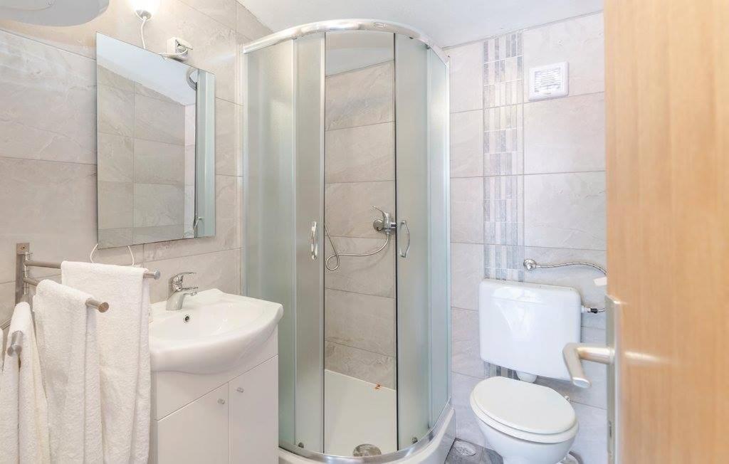 Apartmani Prpic Vir Eksteriør billede